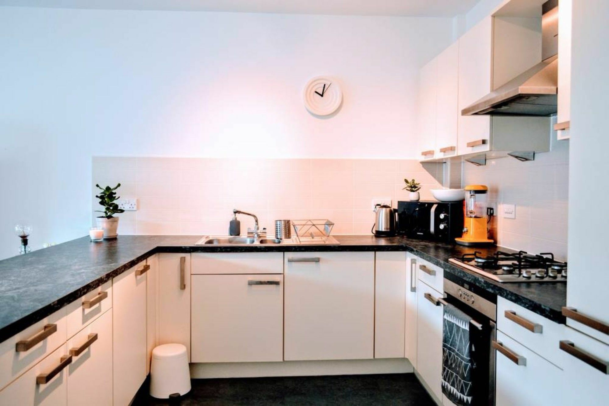 Beautifully Renovated Apartment -Central 爱丁堡 外观 照片